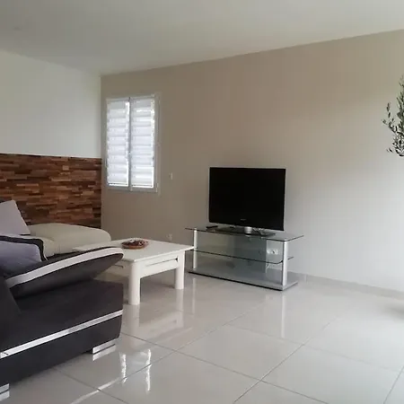 Holiday home Maison Agreable, Lumineuse